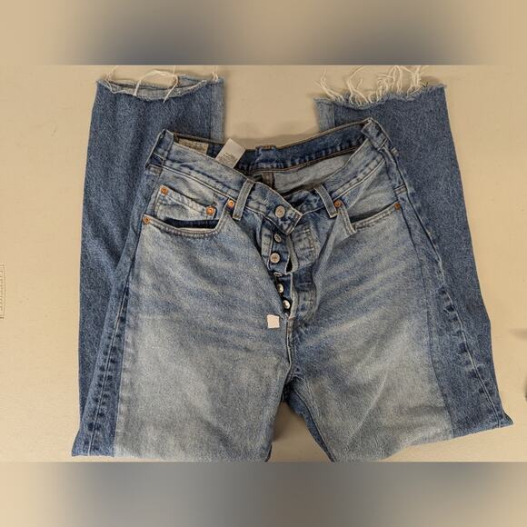 Rtr w27 (4) L30 Levi's 501 Spliced Jeans light medium wash denim pants - Picture 4 of 11